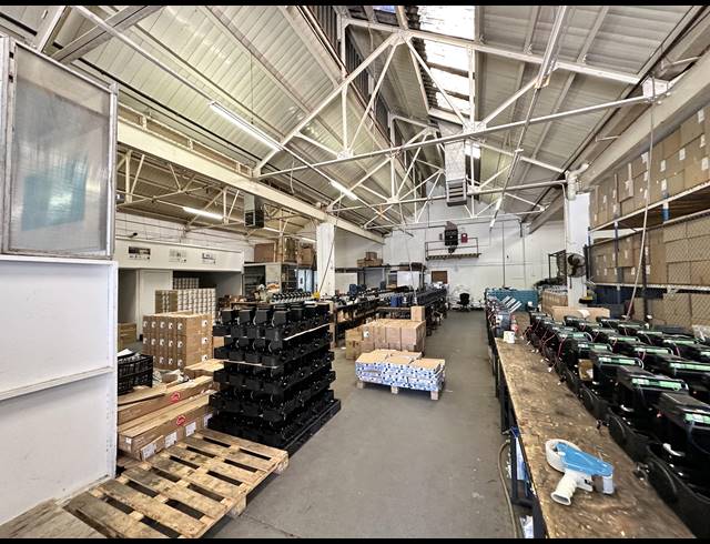 362M² WAREHOUSE TO LET IN OBSERVATORY